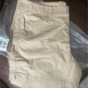 Khaki mid-rise shorts, size 14, Old navy